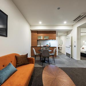 Two-Bedroom Lake View Suite Bath No Skylight